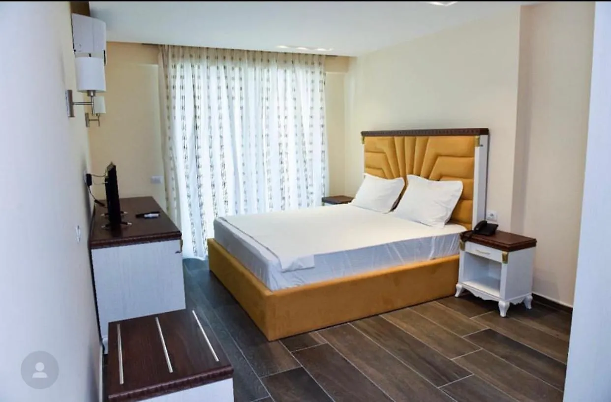****  Hotel Wilson Αλέσιον Αλβανία
